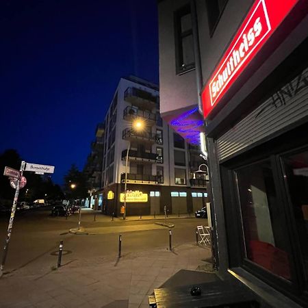 Stylish 2-Room Apartment With Balcony Next To East Side Gallery Berlin Exteriör bild