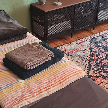 Stylish 2-Room Apartment With Balcony Next To East Side Gallery Berlin Exteriör bild