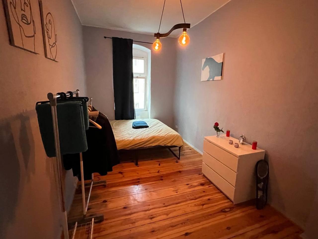 Stylish 2-Room Apartment With Balcony Next To East Side Gallery Berlin Exteriör bild