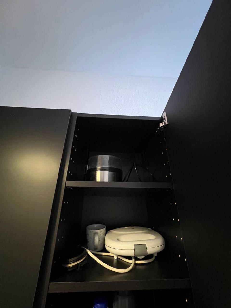 Stylish 2-Room Apartment With Balcony Next To East Side Gallery Berlin Exteriör bild