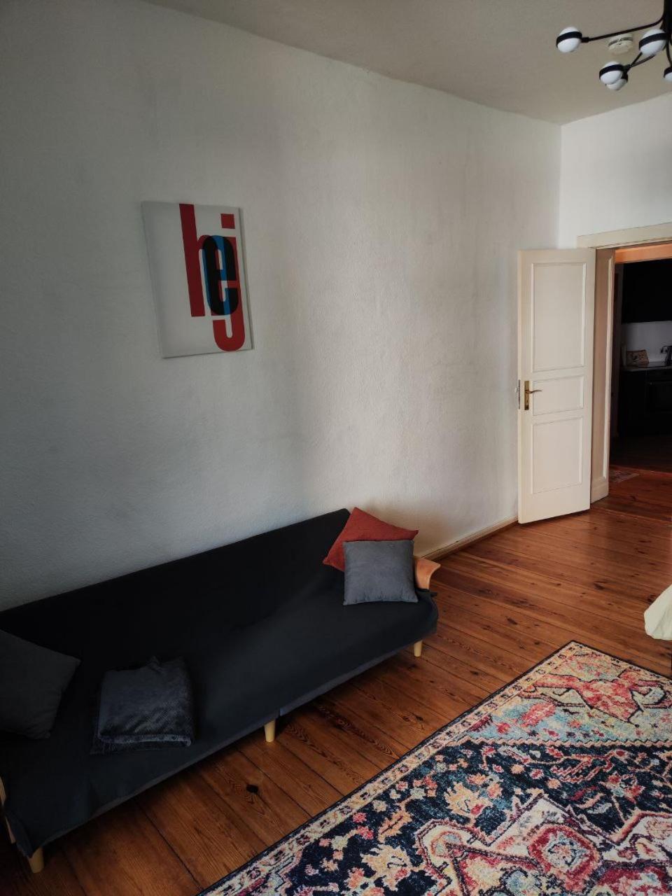 Stylish 2-Room Apartment With Balcony Next To East Side Gallery Berlin Exteriör bild